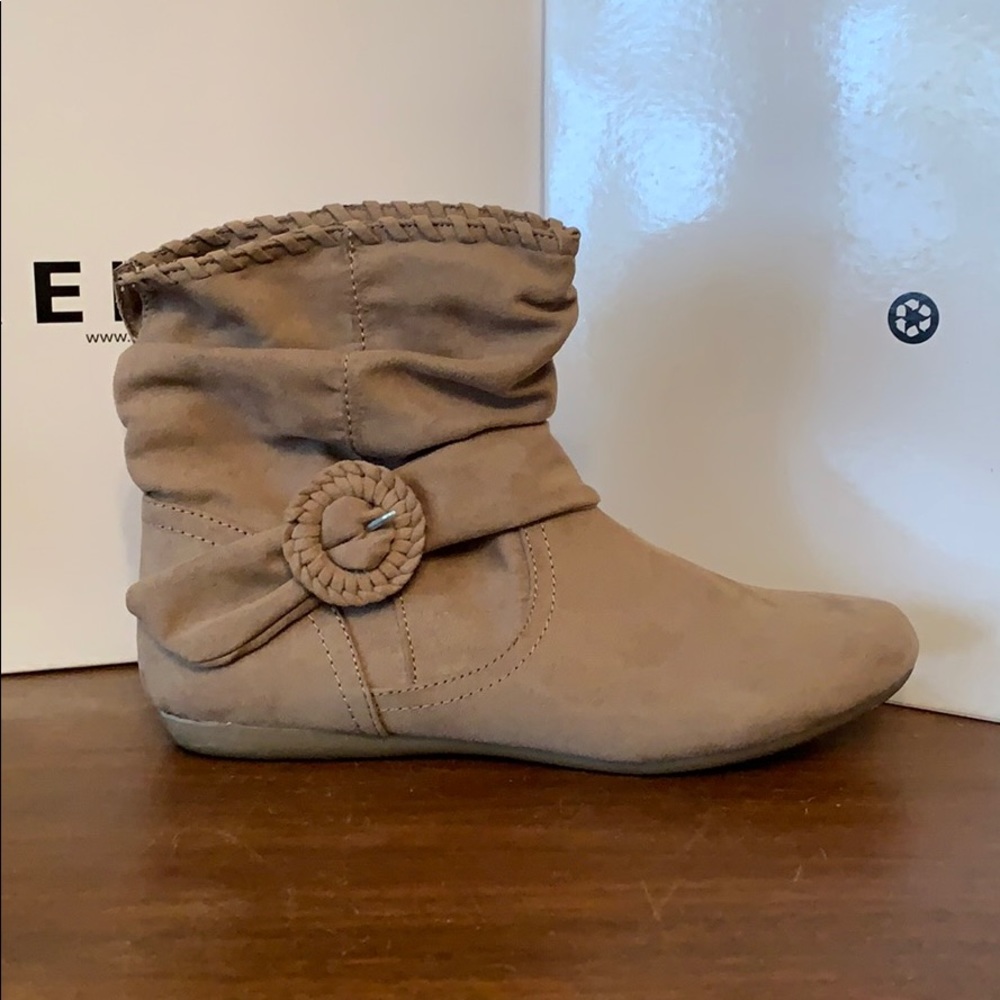 Report Elinor Taupe ankle boot. Sizes 7 & 7.5. NIB